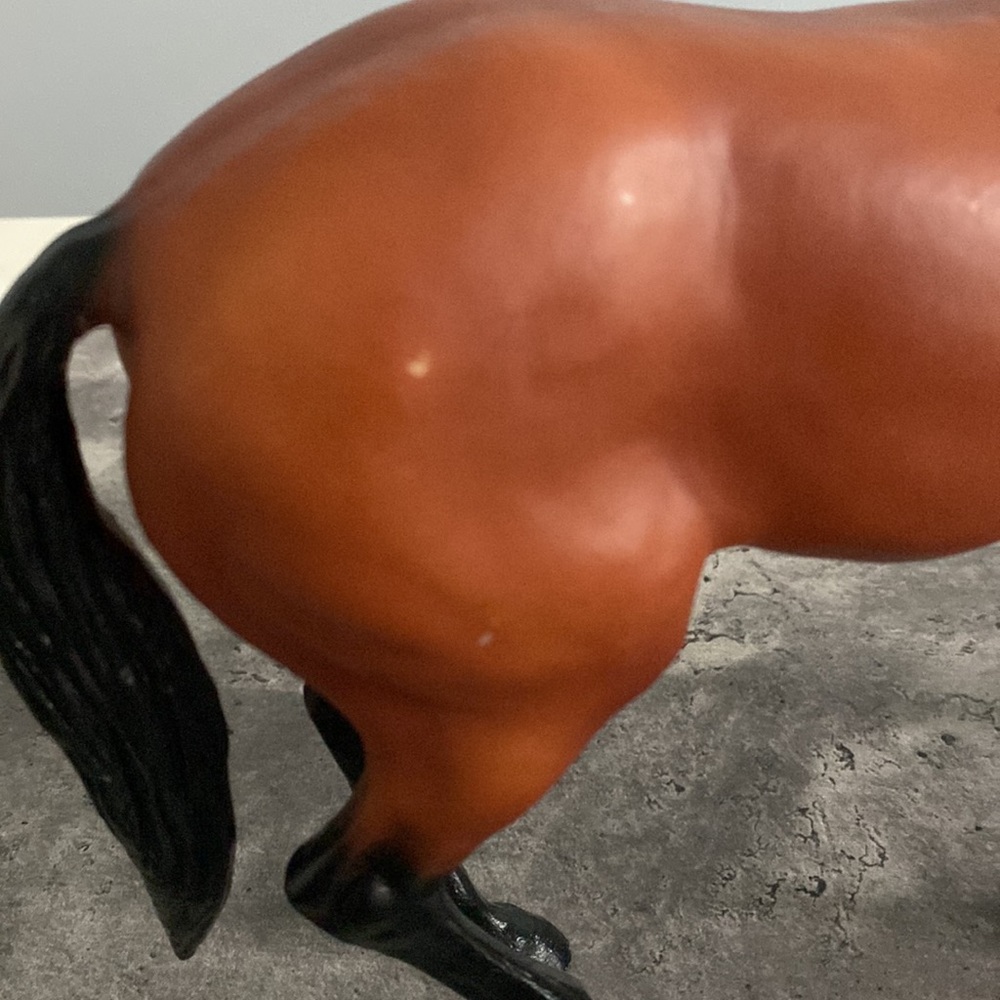 Breyer Rugged Lark - Picture 8 of 10